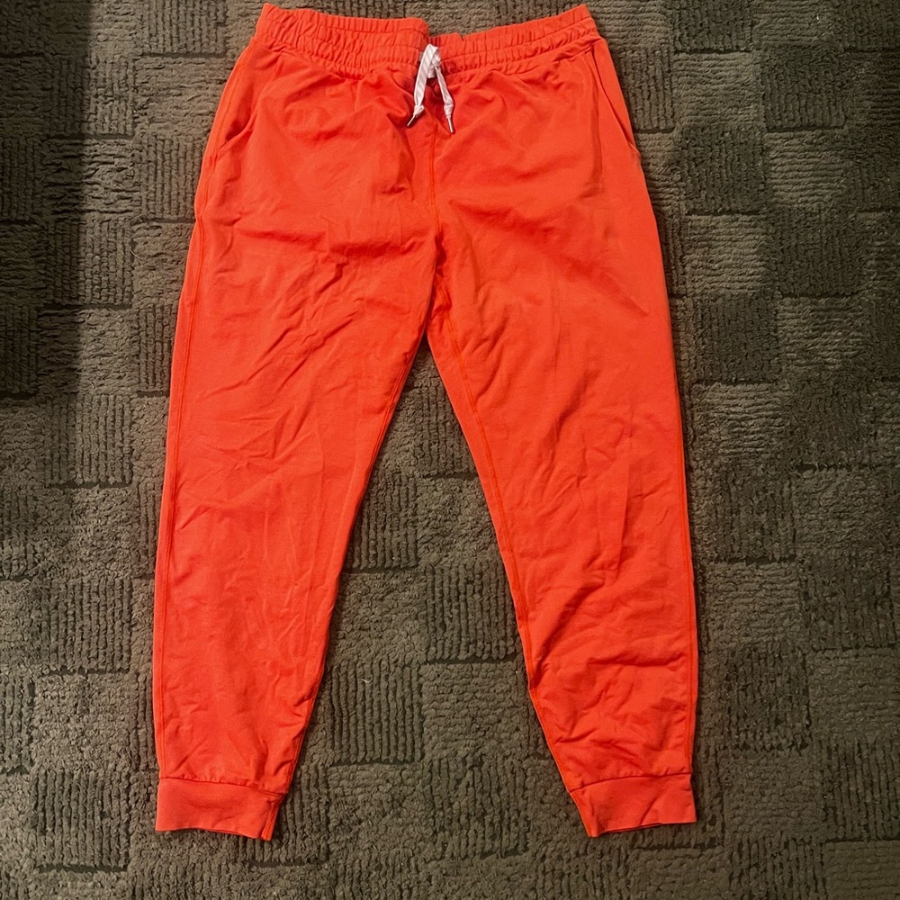 Vuori Women's Vibrant Orange Joggers
